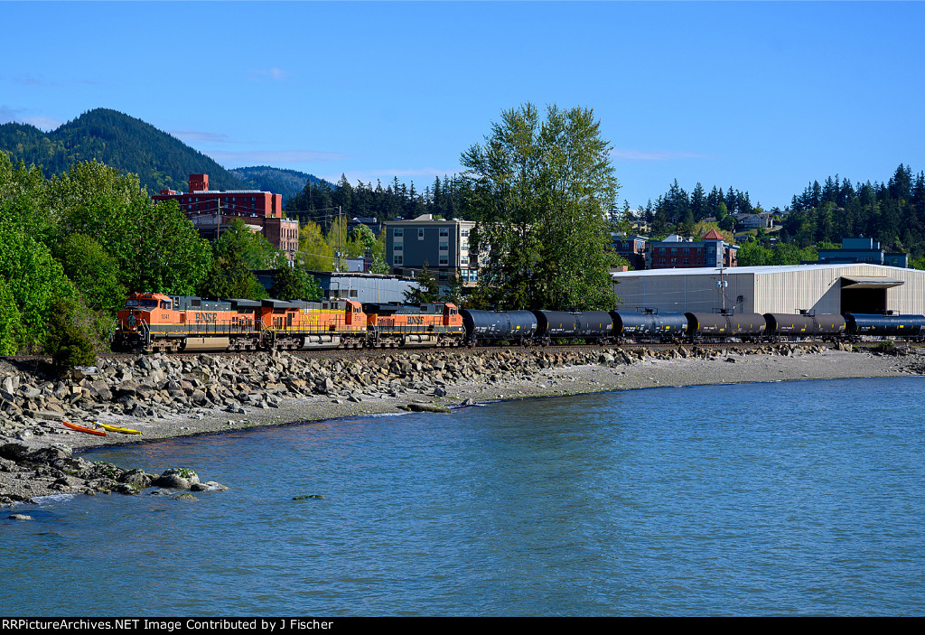 BNSF 1041